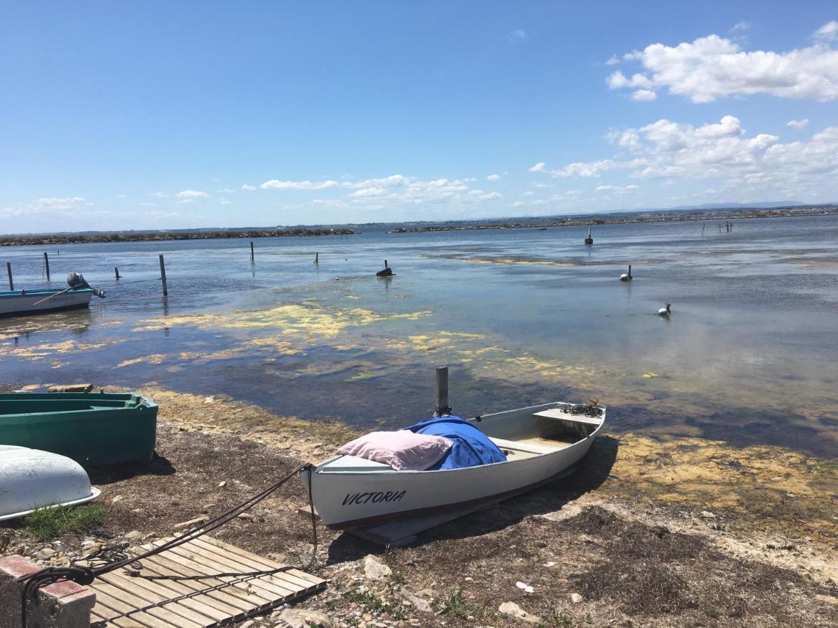 Cabanon De Pecheur En Bord De Lagune Sete Bagian luar foto
